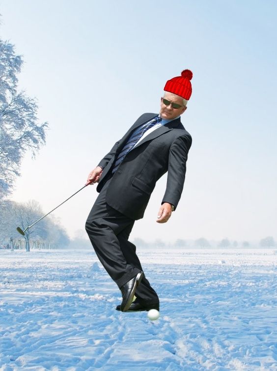 Kelcy Warren golfing with a red hat